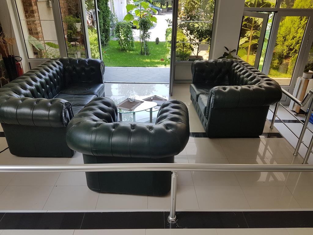 Lira Inn Ni Kültér fotó