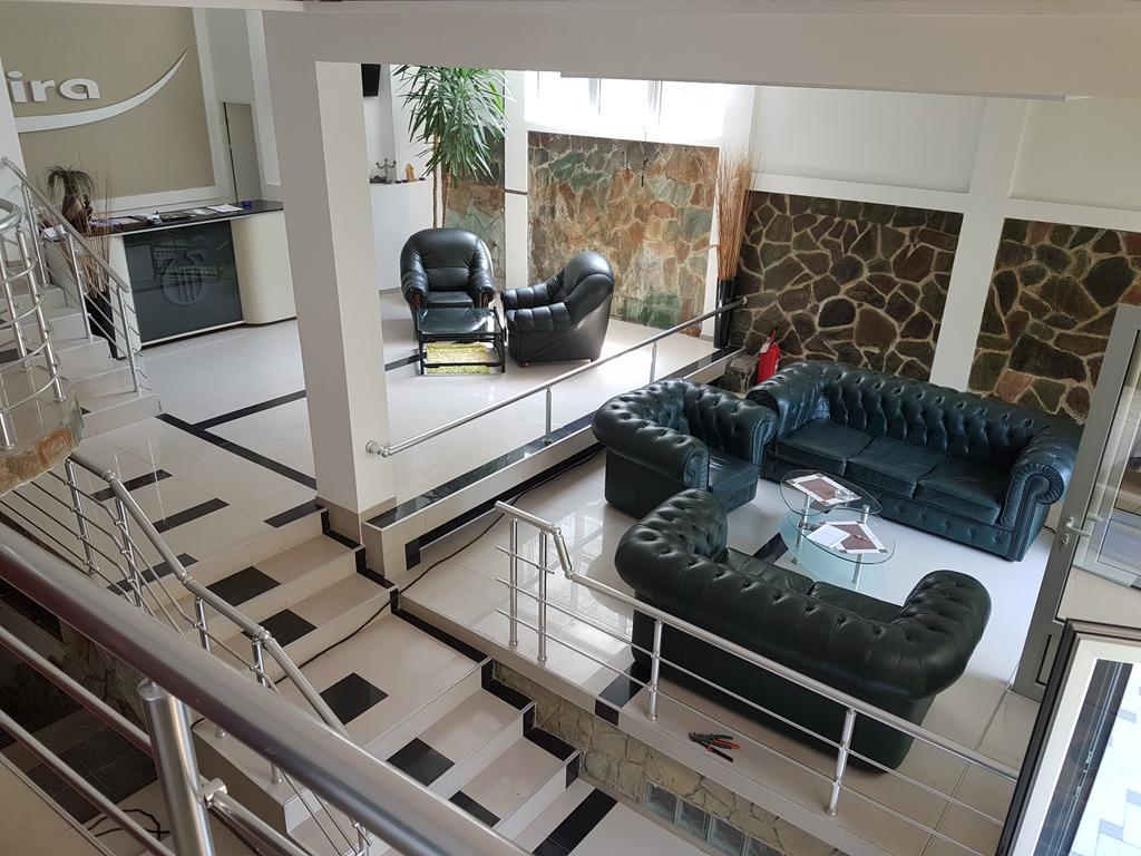Lira Inn Ni Kültér fotó