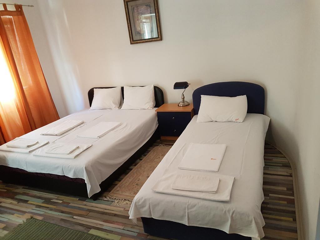 Lira Inn Ni Kültér fotó