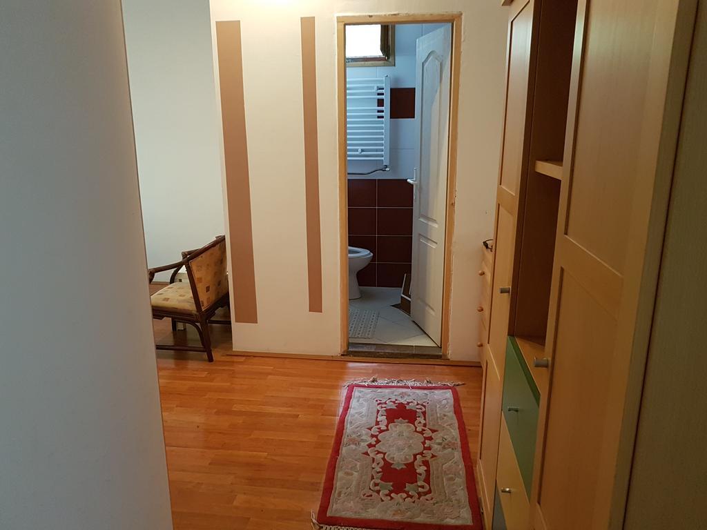 Lira Inn Ni Kültér fotó