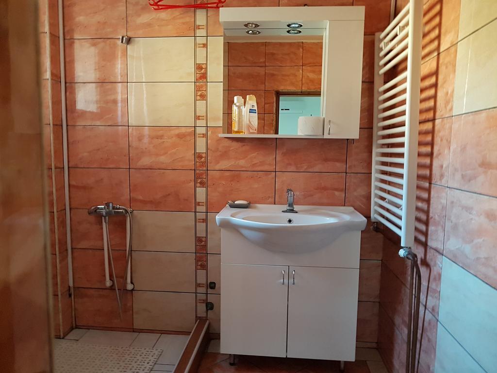 Lira Inn Ni Kültér fotó