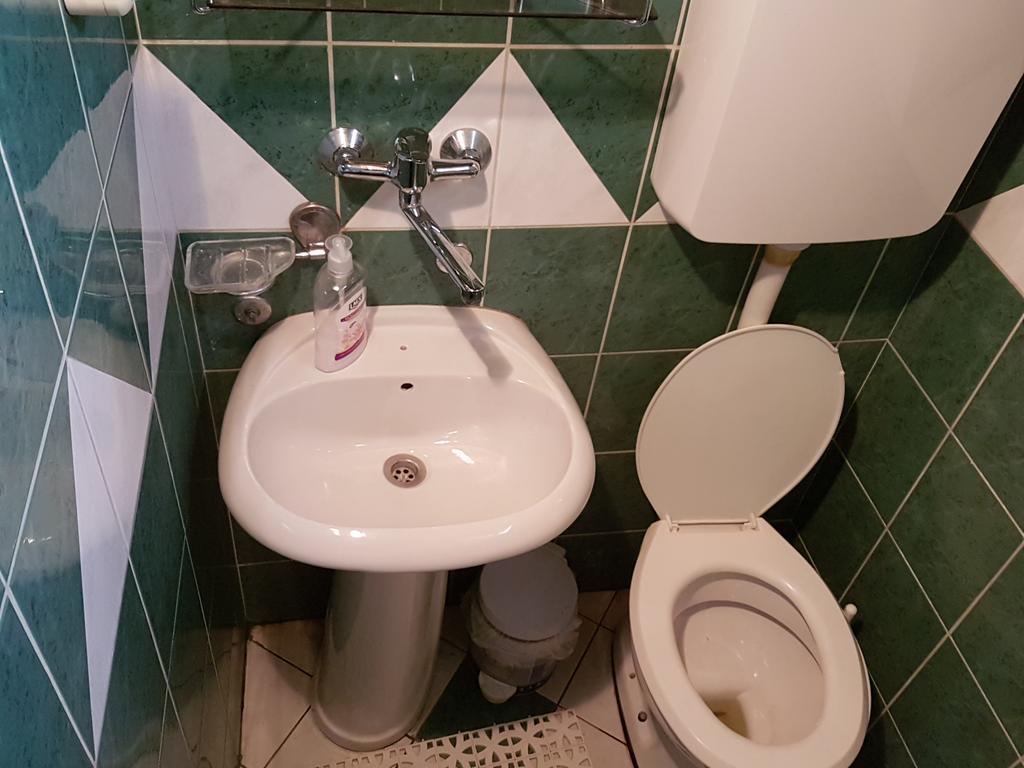 Lira Inn Ni Kültér fotó