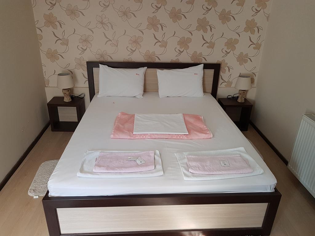 Lira Inn Ni Kültér fotó